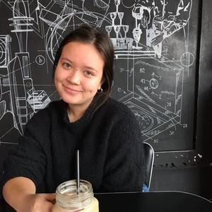 Meet your Posher, Mia